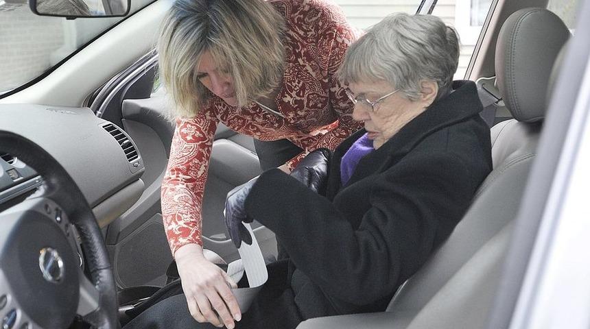 Motorlu ara&ccedil; s&uuml;r&uuml;c&uuml;s&uuml; ve yolculara 'kışlık giysilerinizi &ccedil;ıkarın' uyarısı