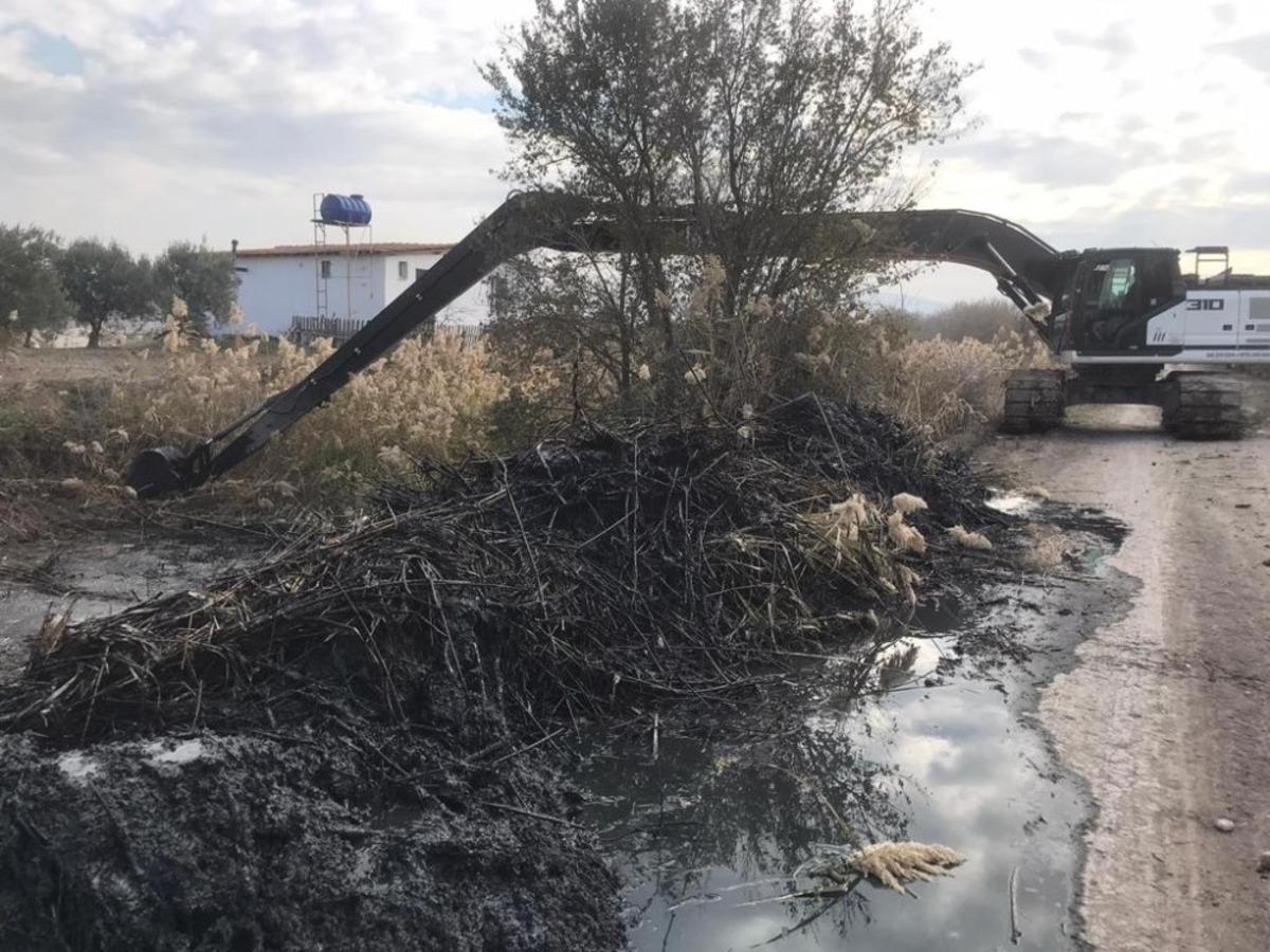Dayıoğlu Mahallesi&rsquo;nin deresi temizlendi