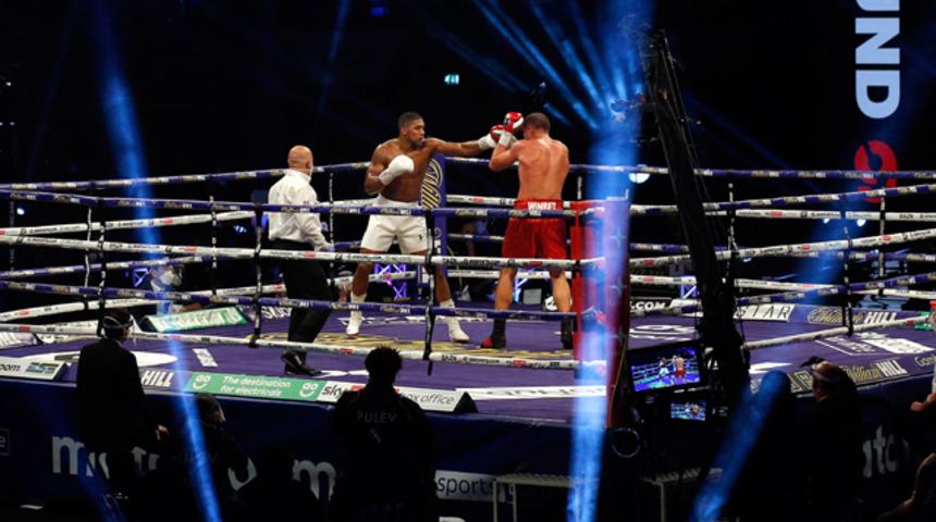 Nefes kesen ma&ccedil;ta kazanan Anthony Joshua