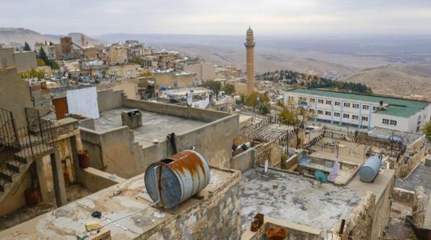 Mardin'deki görüntü kirliliği tepki çekti