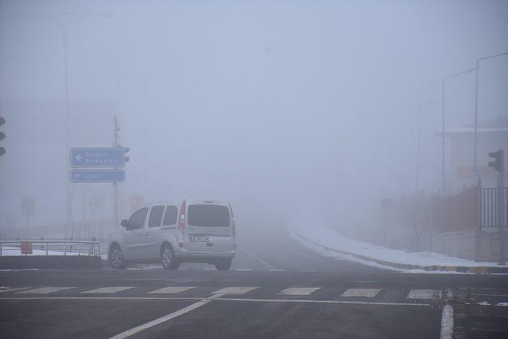 Kars'ta hava ulaşımına sis engeli G1