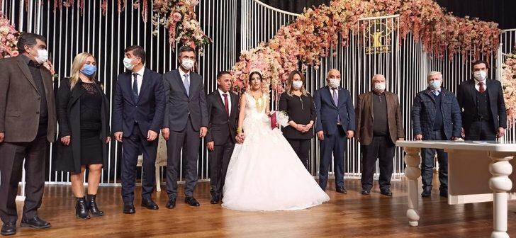 Medya dünyası bu nikahta buluştu G1