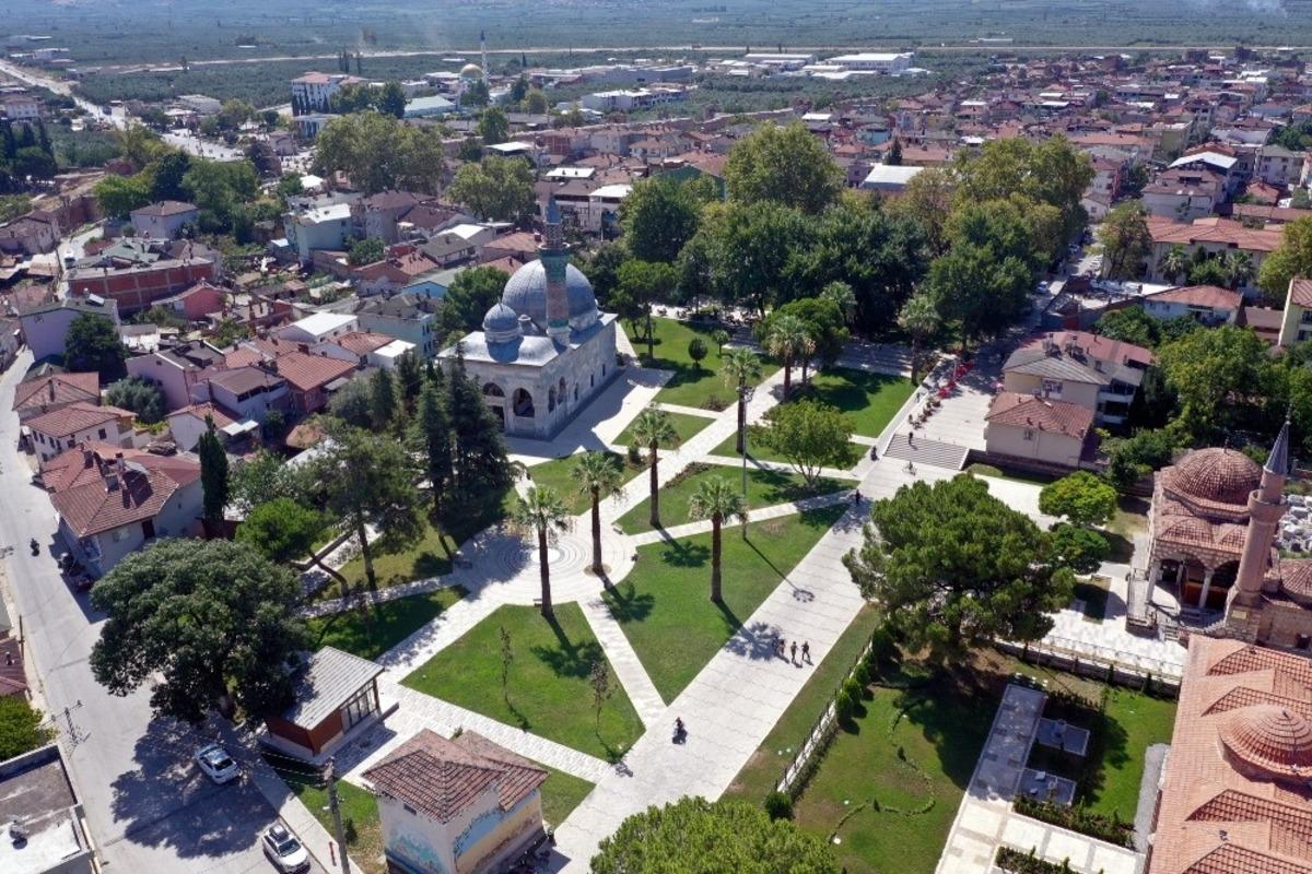 Bursa&rsquo;da 600 yıllık eser meydanla ta&ccedil;landı