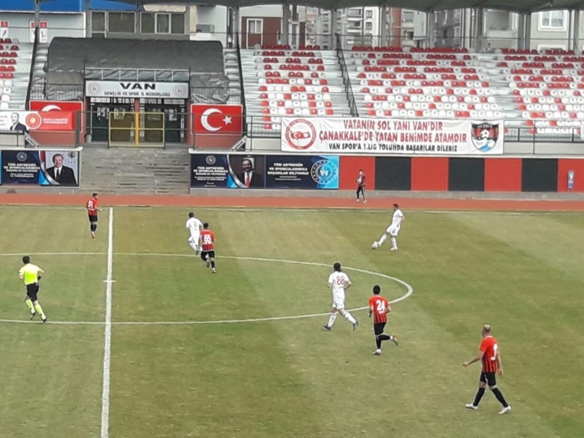 Misli.com 2. Lig: Vanspor FK: 3 - Turgutluspor: 0