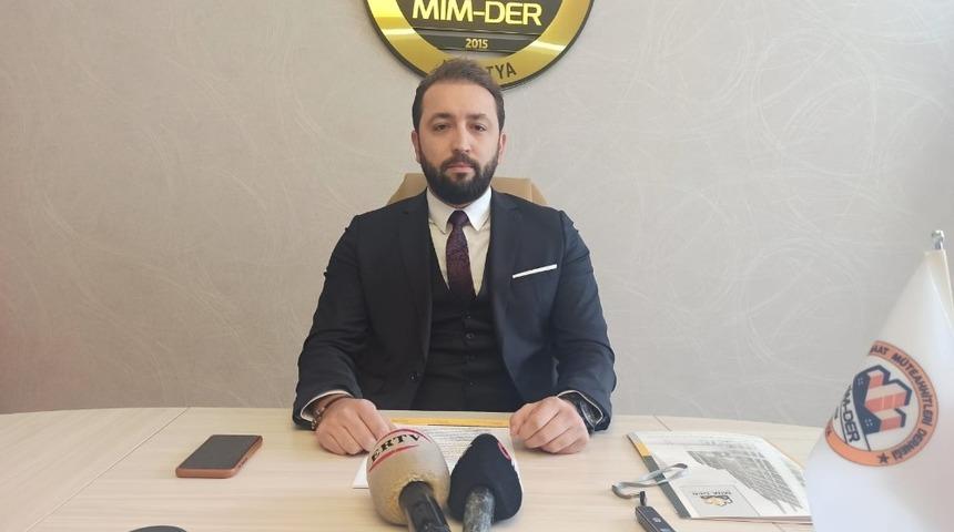 İnşaat m&uuml;teahhitleri fahiş fiyatlar nedeniyle tedarik sıkıntısı yaşıyor