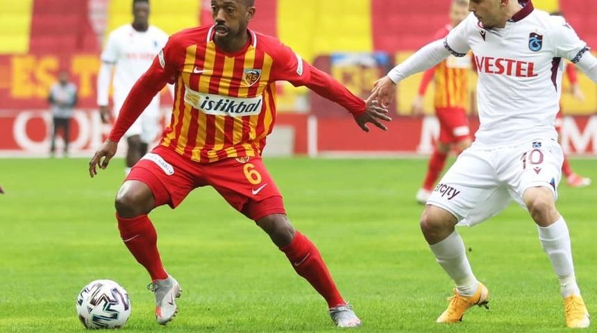 Fernandes yeniden 11&rsquo;de