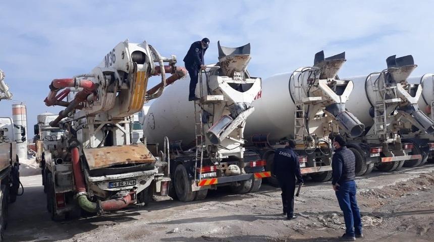 Kilis&rsquo;te beton mikserleri denetlendi