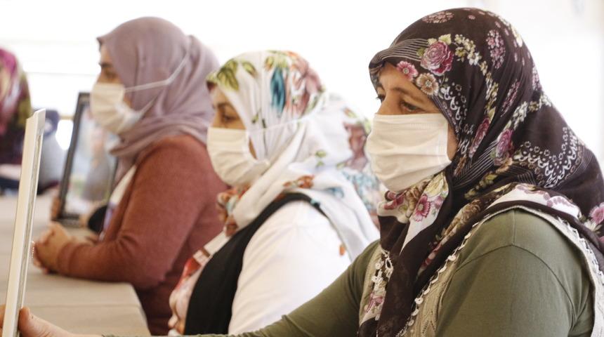 Evlat nöbetinde 469'uncu gün! Nöbete otelde devam ettiler