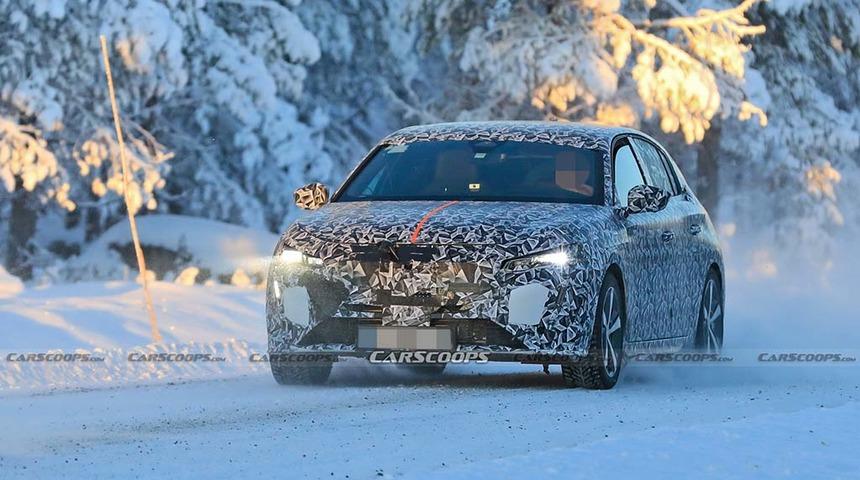 Yeni 2022 Peugeot 308 kamuflajlı yakalandı!