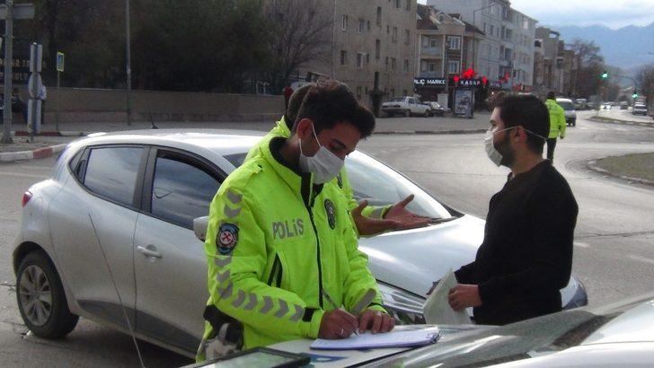 Açık olmayan kafeyeyi açmaya giden sürücü ceza yedi G2