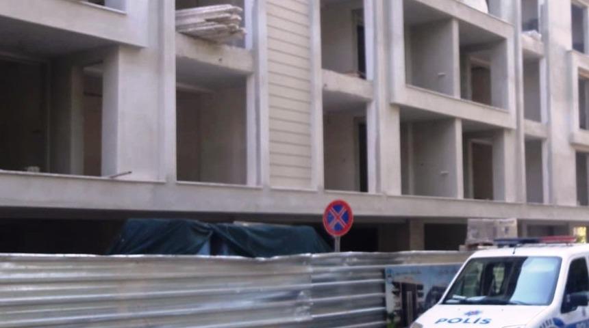 Karantinada olması gerekiyordu, inşaatta &ccedil;alışırken yakalandı