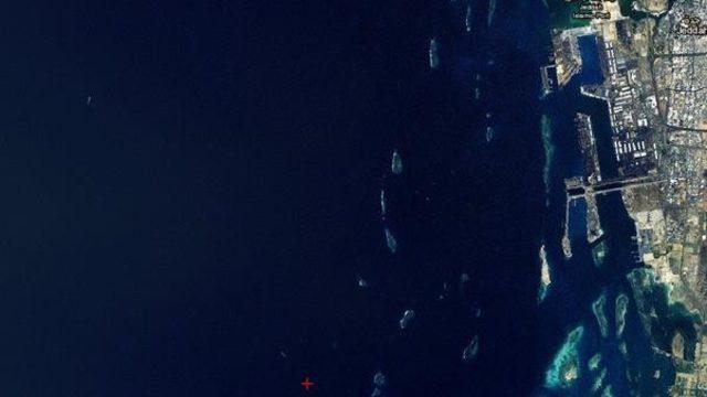 Cidde limanında petrol tankeri patladı: 22 yaralı