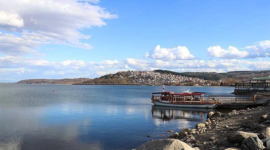 Sapanca: 'İstanbul'un arka bahçesi' rağbet görüyor