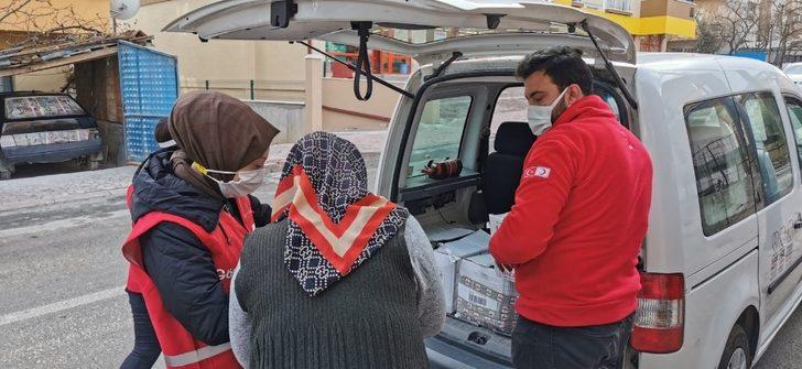 Genç Kızılay gönüllüleri 2 günde 152 aileye ulaştı G3