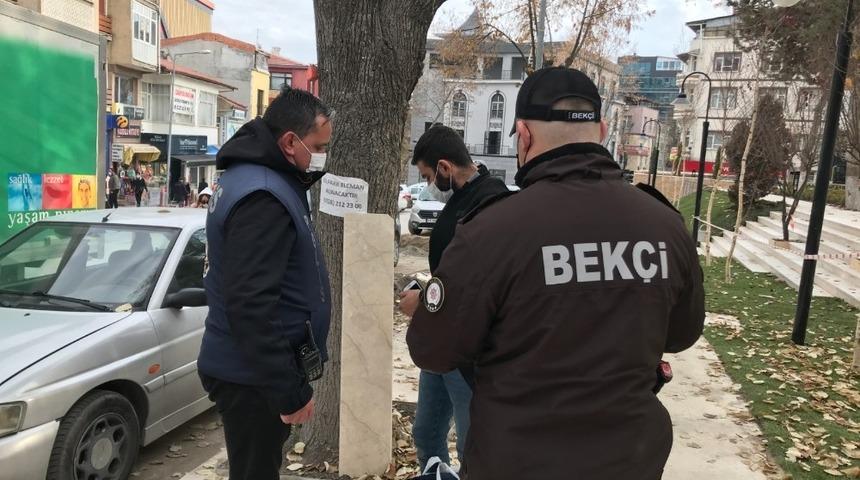 Bilecik&rsquo;te hafta sonu kısıtlamaya uymayan 16 kişiye toplamda 50 bin 400 lira ceza kesildi