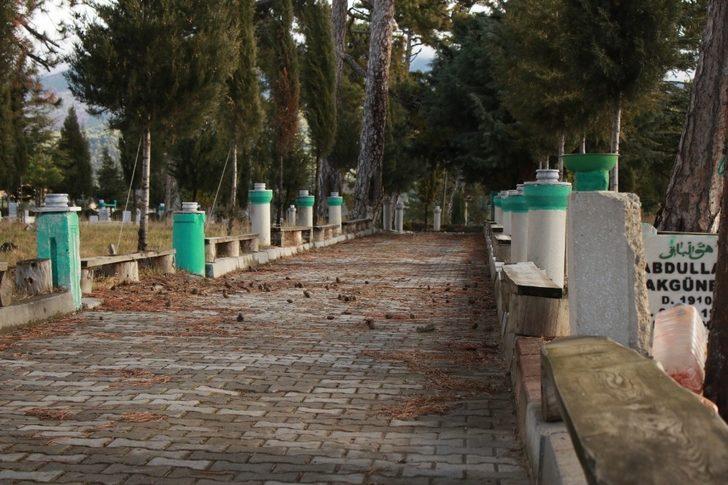 Emekli Orman Muhafaza Memuru, görev yaptığı köyde defnedildi G5