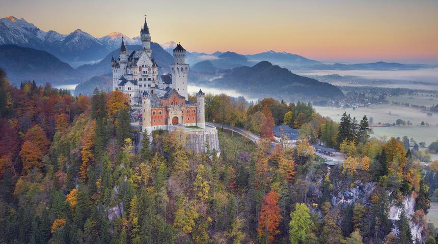 Neuschwanstein Kalesi nerede? Münih'ten Neuschwanstein Şatosu'na nasıl gidilir?