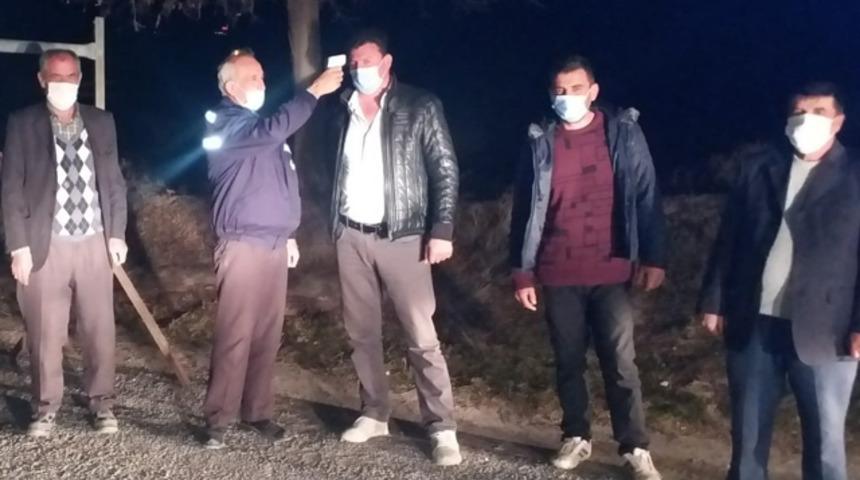 Afyonkarahisar'daki bu köyde hiç koronavirüs vakası görülmedi! 24 saat nöbet tutuyorlar