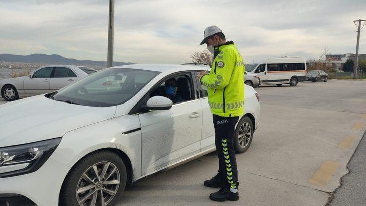 Gölcük’te hız limitine uymayan araç sürücülerine ceza yağdı G2