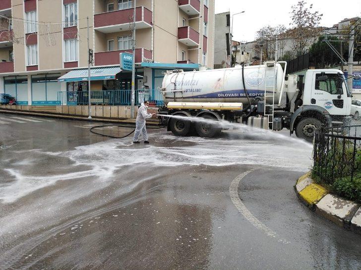 Dilovası’nda cadde ve sokaklar dezenfekte edildi G3