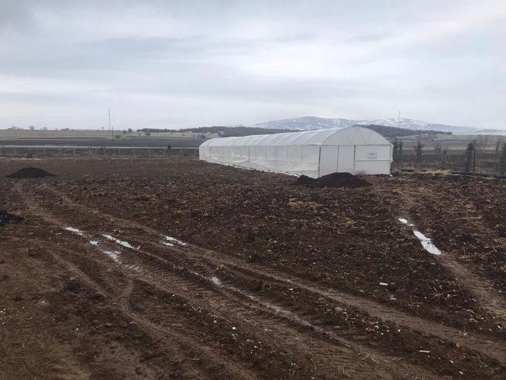 Bingöl’de 3 köyde sera kuruldu G4