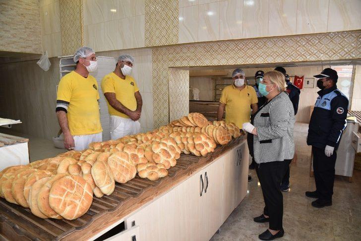 Ceyhan’da fırın ve market çalışanlarına maske dağıtıldı G1