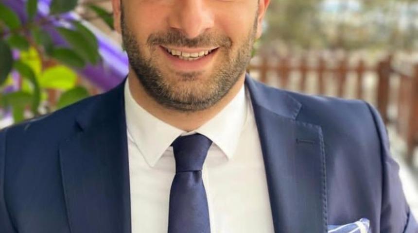 Elazığlı iş adamı, &ouml;ğrencilere destek i&ccedil;in 100 adet tablet bağışladı