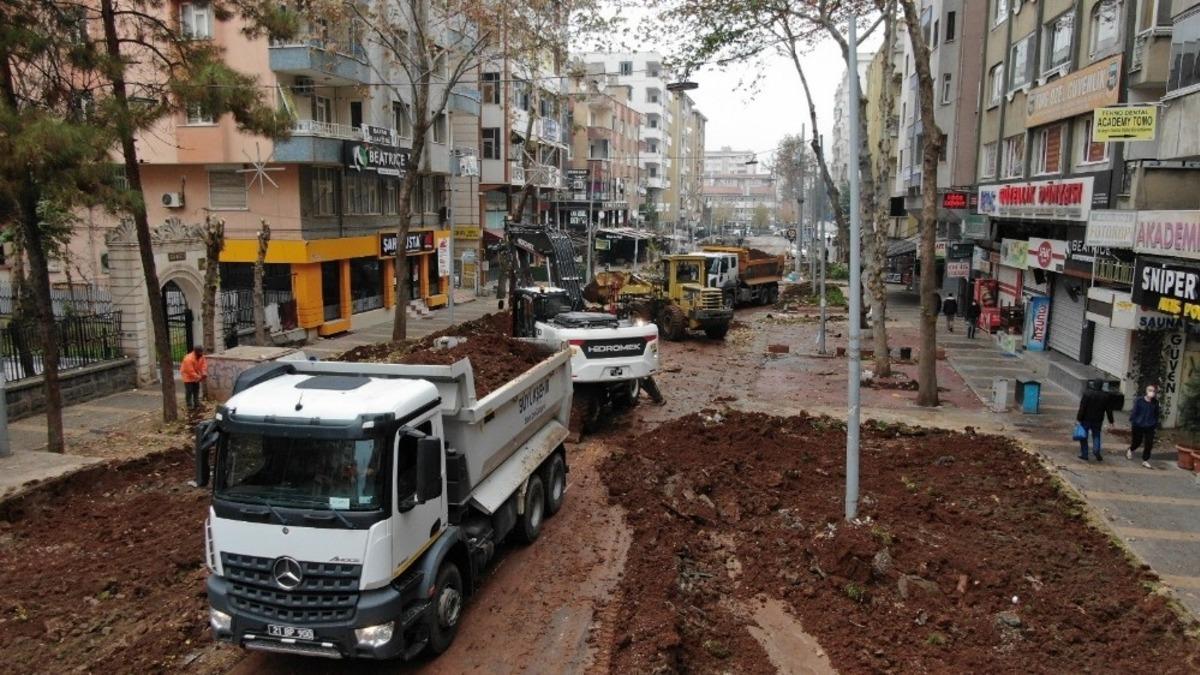 Esnaf istedi Diyarbakır B&uuml;y&uuml;kşehir Belediyesi harekete ge&ccedil;ti