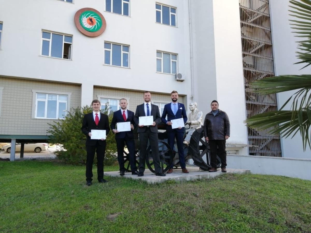 &Ccedil;ek doktora &ouml;ğrencileri OM&Uuml;&rsquo;deki stajlarını tamamladı