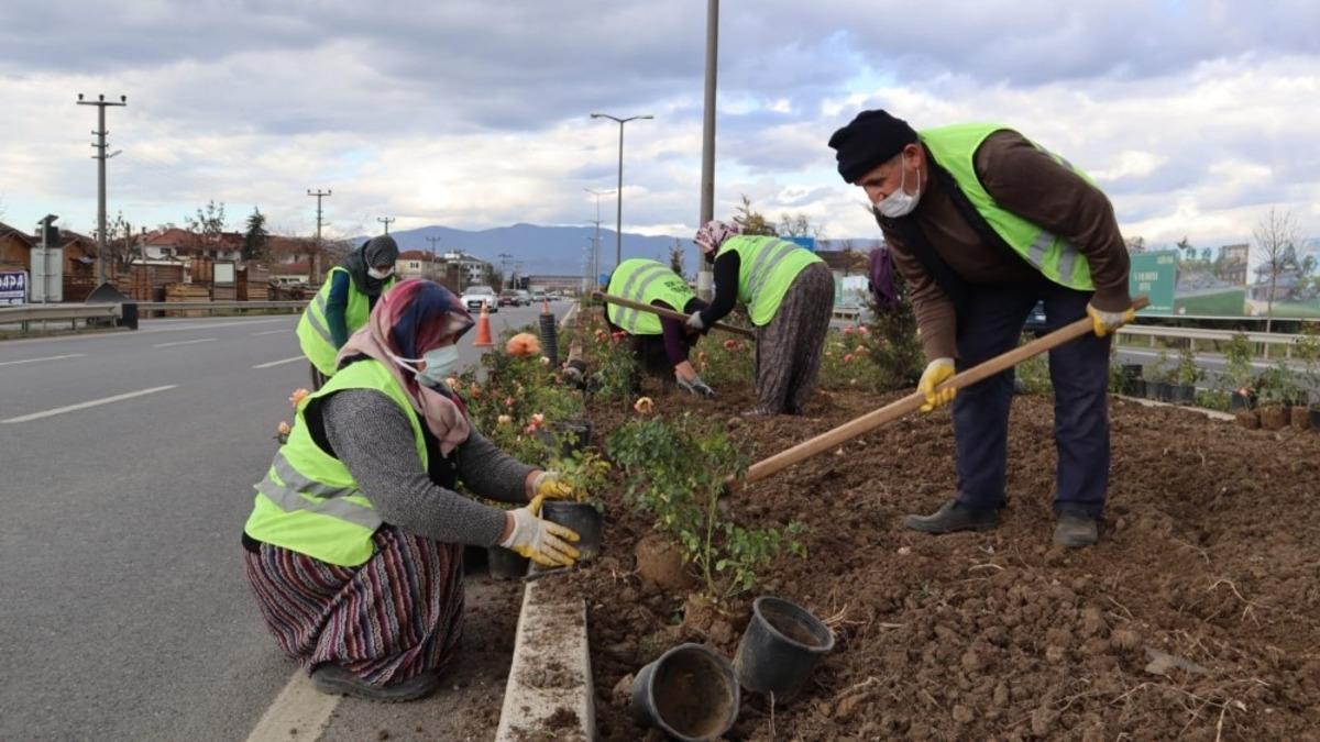 Ref&uuml;jler &ccedil;i&ccedil;ekleniyor