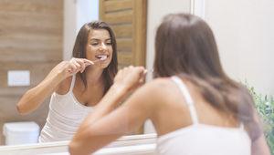 Rüyada diş fırçalamak ne anlama gelir? Rüyada misvakla, çürük diş fırçalamak ne demek?