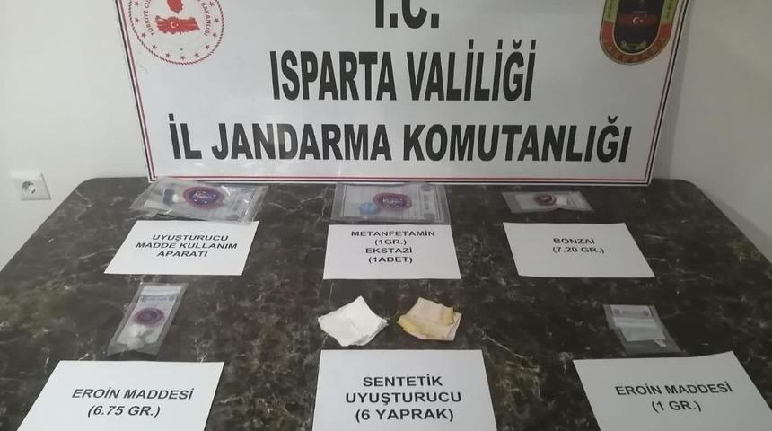 Isparta&rsquo;da uyuşturucu operasyonlarında 1 ş&uuml;pheli tutuklandı