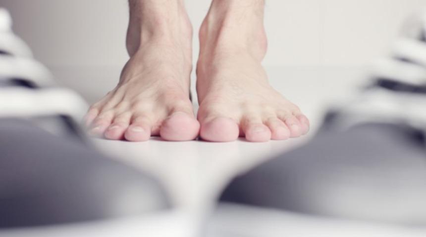 Ayak mantarı nasıl geçer? Ayak mantarı belirtileri ve tedavisi