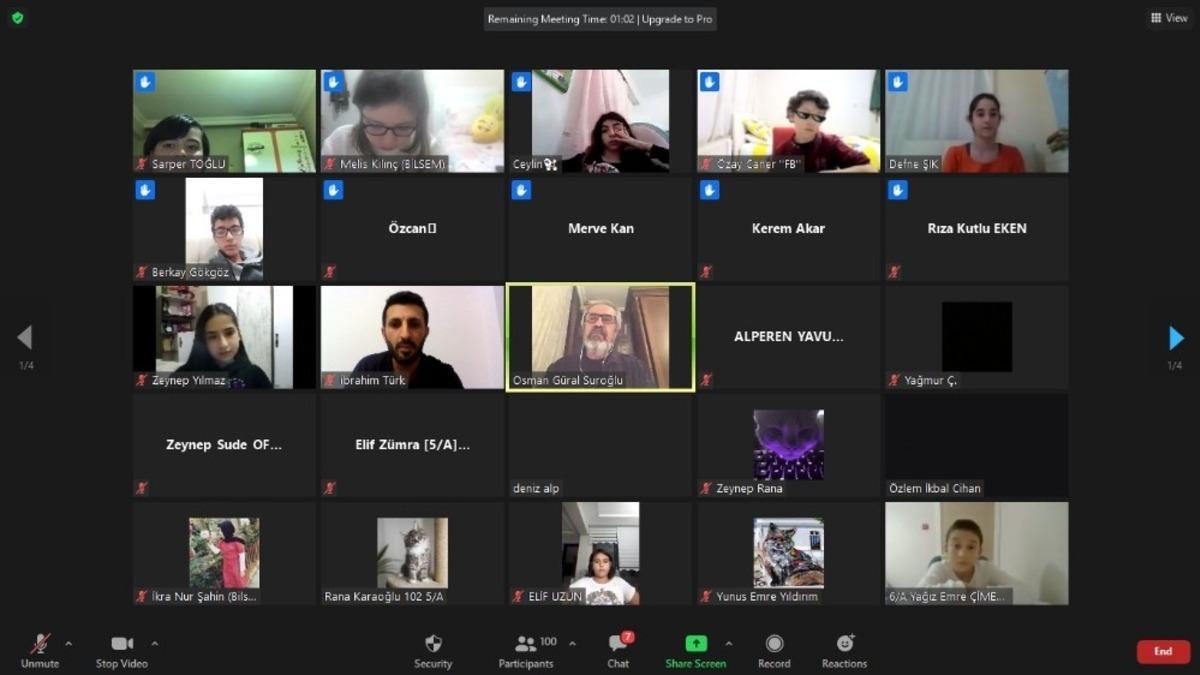 &Uuml;nl&uuml; karikat&uuml;rist, online olarak &ouml;ğrencilerle buluştu