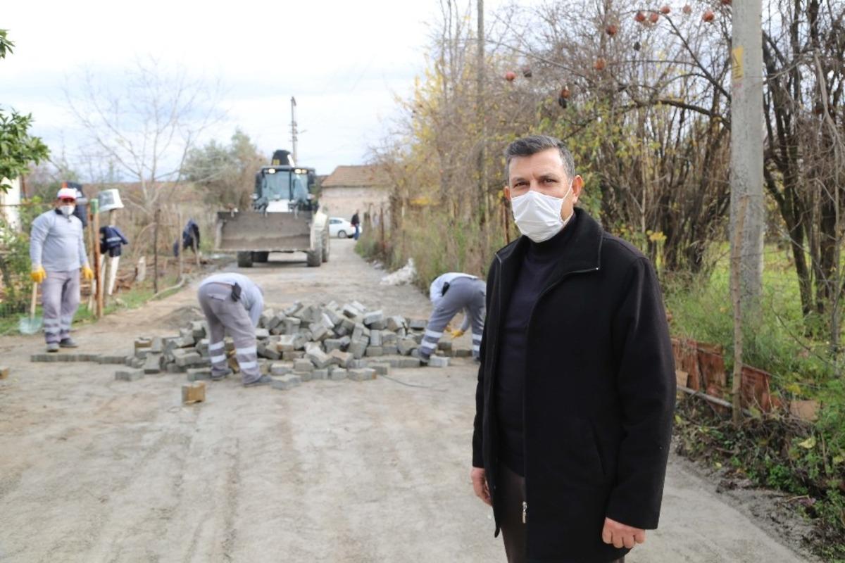 Umurlu&rsquo;daki yol &ccedil;alışmaları vatandaşları memnun etti