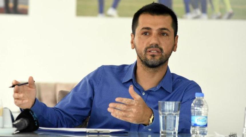 SON DAKİKA! Erzurumspor'da başkan Hüseyin Üneş istifa etti!