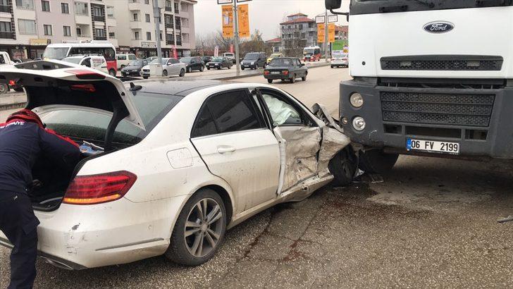Düzce'de zincirleme trafik kazası: 3 yaralı G1