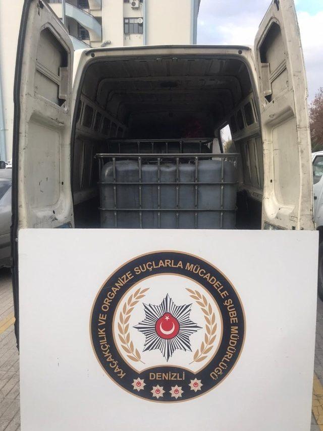 Denizli’ye sızdırılmaya çalışılan 3 bin 400 litre kaçak akaryakıta polis engeli