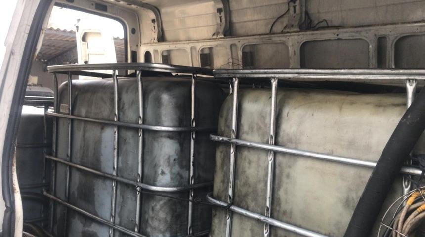 Denizli’ye sızdırılmaya çalışılan 3 bin 400 litre kaçak akaryakıta polis engeli