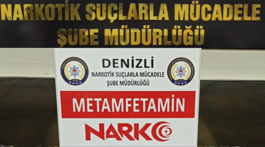 Hoparl&ouml;re gizlenen uyuşturucu polis engelini ge&ccedil;emedi