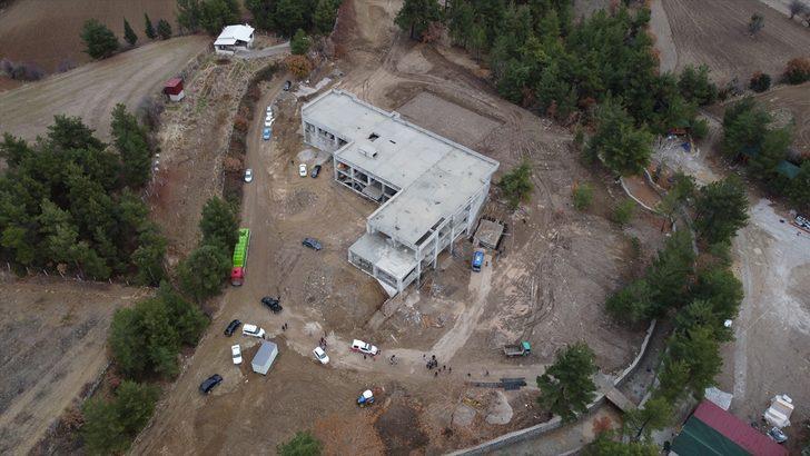 GÜNCELLEME - Fosseptikteki suyun tahliyesi sırasında pompanın egzozundan zehirlenen 8 işçiden 3'ü öldü G2