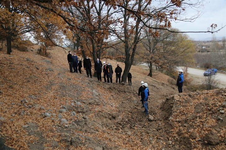Köydeki kaya düşme tehlikesi ortadan kaldırıldı G3