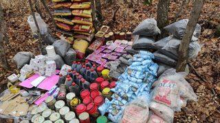 Bitlis’te PKK'ya ait yüzlerce kilo gıda malzemesi ele geçirildi