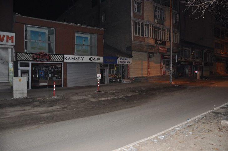 Yüksekova sessizliğe büründü G5