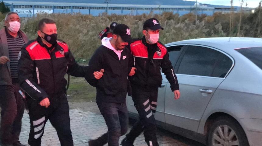 Aydın'da otomobil hırsızları kız arkadaşlarıyla gezerken yakalandı