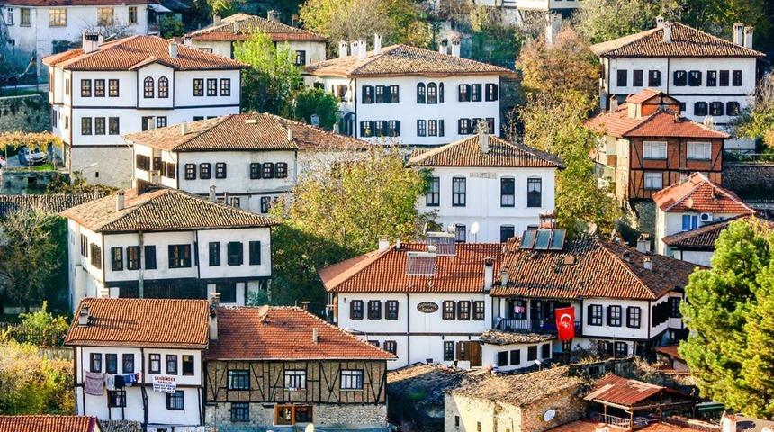 Tarihi Safranbolu nerede? Safranbolu hangi ile bağlı? Safranbolu yol tarifi
