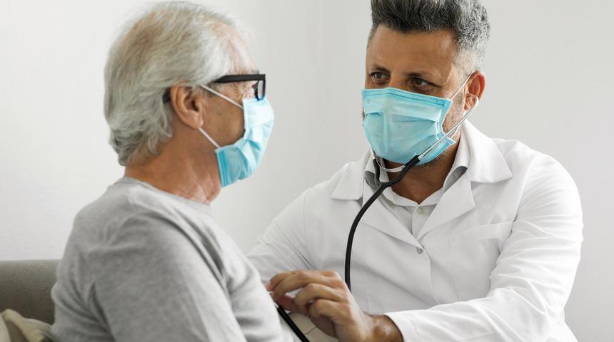 Covid-19 uyarısı: kalpte kalıcı hasar bırakabiliyor 