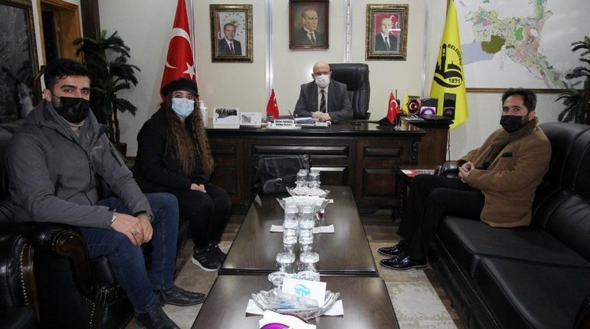 İHA Erzincan B&ouml;lge M&uuml;d&uuml;r&uuml; Akbuğa&rsquo;dan, Başkan Pekmezci&rsquo;ye ziyaret