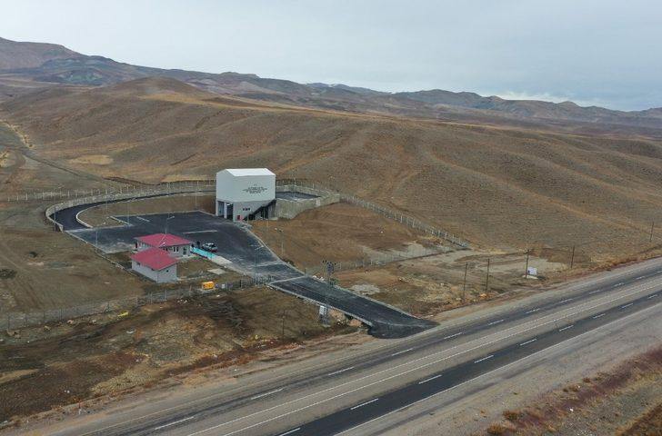 Van Büyükşehir Belediyesi iki ilçenin çöp sorununu bitiren tesisi tamamladı G5