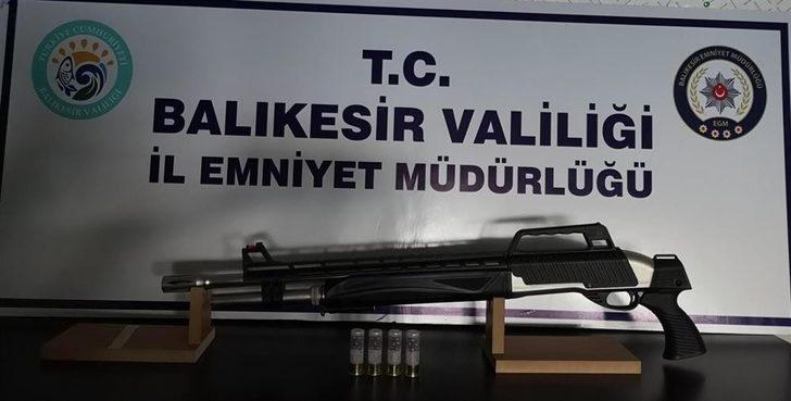 Balıkesir’de polis 87 aran şahsı yakalarken, 21 silah ele geçirdi G3